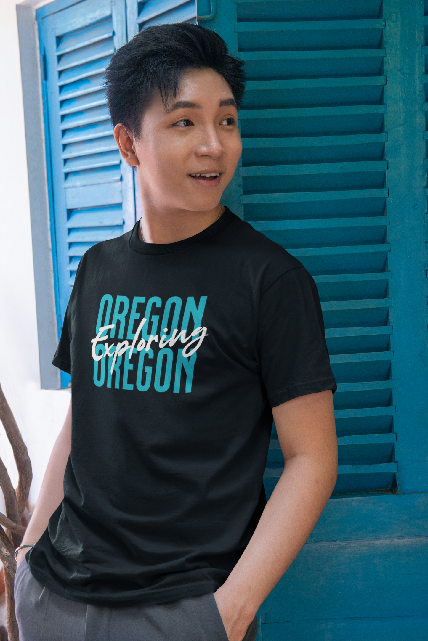 EXPLORING OREGON - Unisex t-shirt