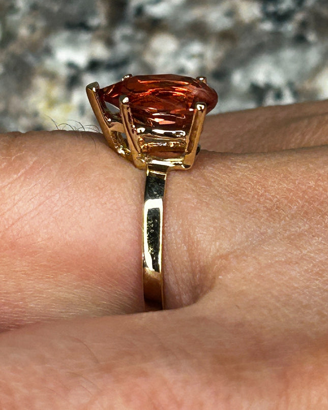 Red Oregon Sunstone Ring 1.7 Ct Pear
