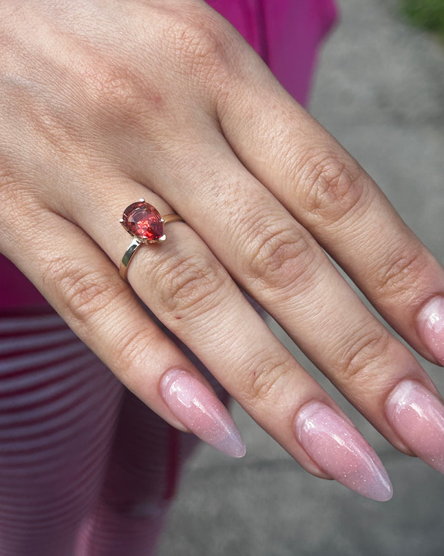 Red Oregon Sunstone Ring 1.7 Ct Pear