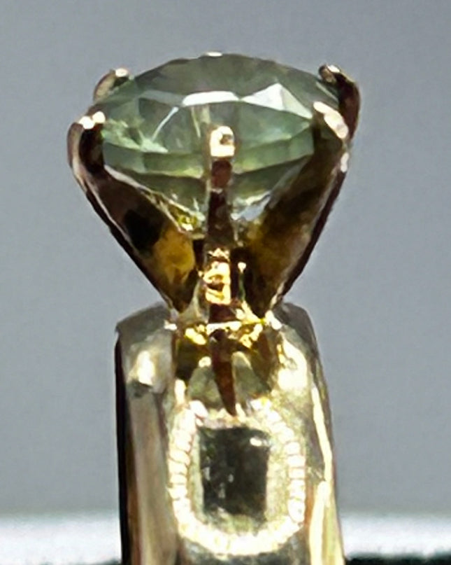 1.0 carat unheated Montana Sapphire yellow/green color change 14k gold solitaire setting
