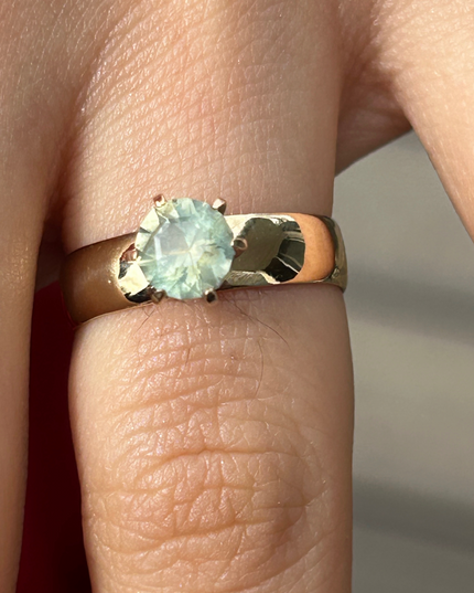 1.0 carat unheated Montana Sapphire yellow/green color change 14k gold solitaire setting