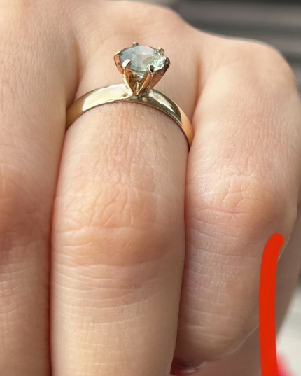 1.0 carat unheated Montana Sapphire yellow/green color change 14k gold solitaire setting