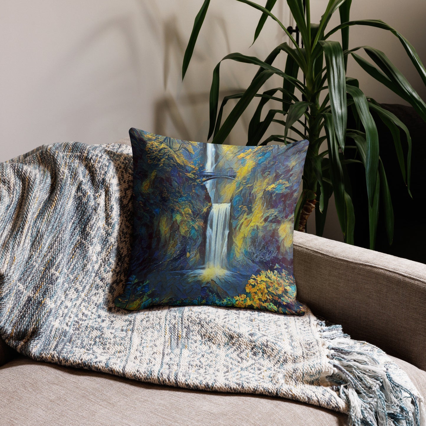 Multnomah Falls - Premium Pillow