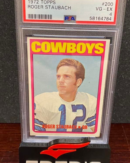 ROGER STAUBACH - 1972 TOPPS ROOKIE CARD #200 - PSA4