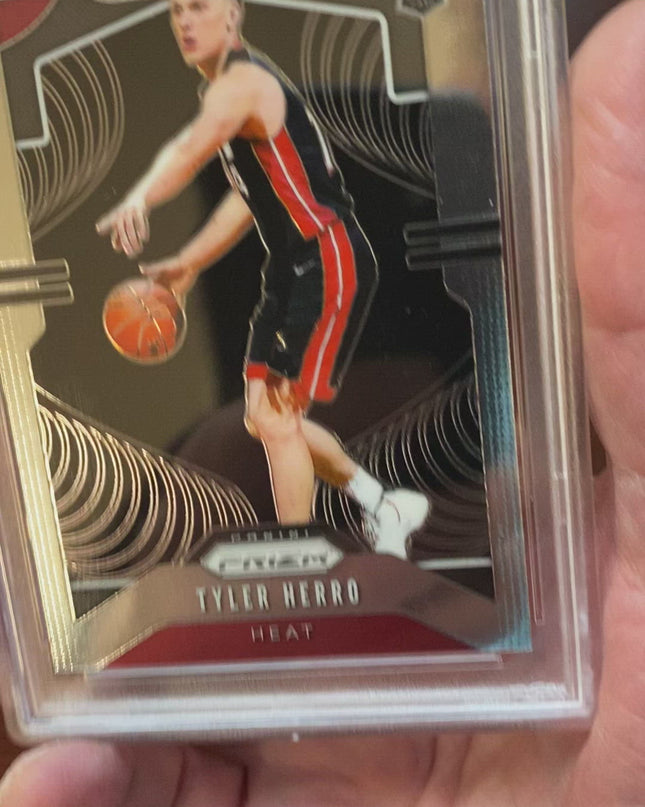 TYLER HERRO - 2019 PANINI PRIZM BASE ROOKIE RC #259 - PSA 10 GEM MINT