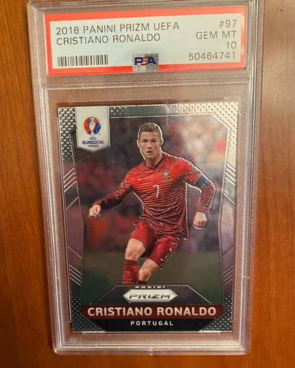 Cristiano Ronaldo - 2016 Panini Prizm UEFA 97 - PSA10
